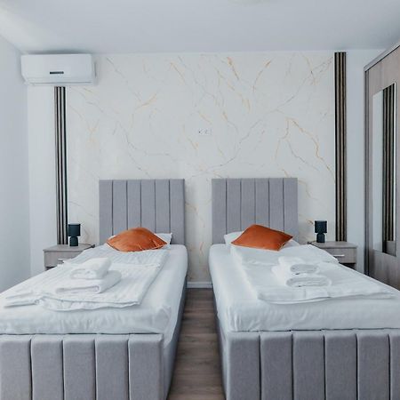 Aparthotel Plevnei2 Cluj Napoca Bagian luar foto