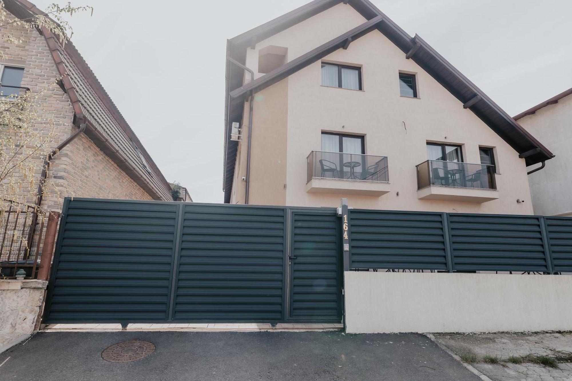 Aparthotel Plevnei2 Cluj Napoca Bagian luar foto